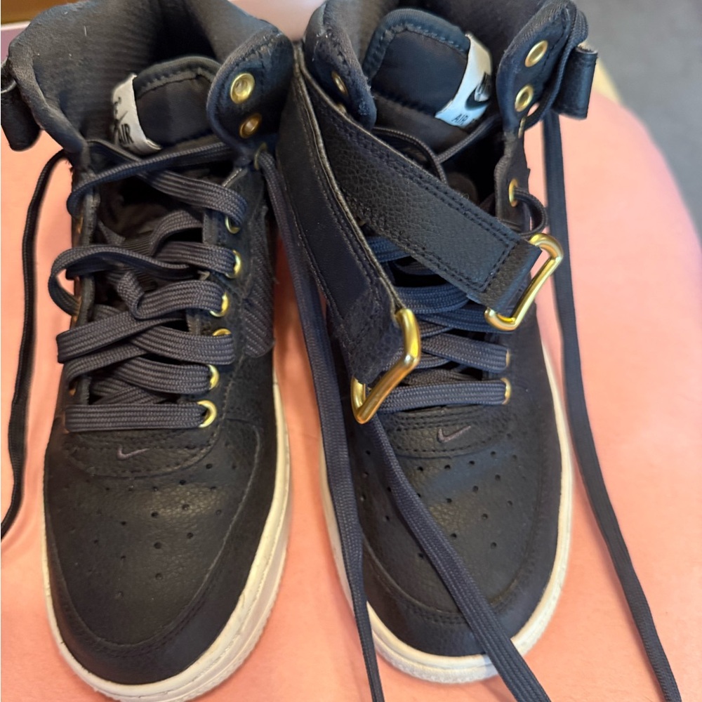Nike Kids High-Top Sneakers - Black and Gold